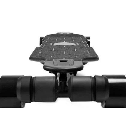 Oglekļa šķiedras elektroniskais skeitbords